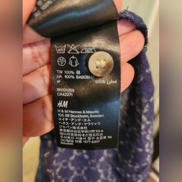 H&M Geometric Pattern Sheer Blue Blouse - Picture 6 of 7